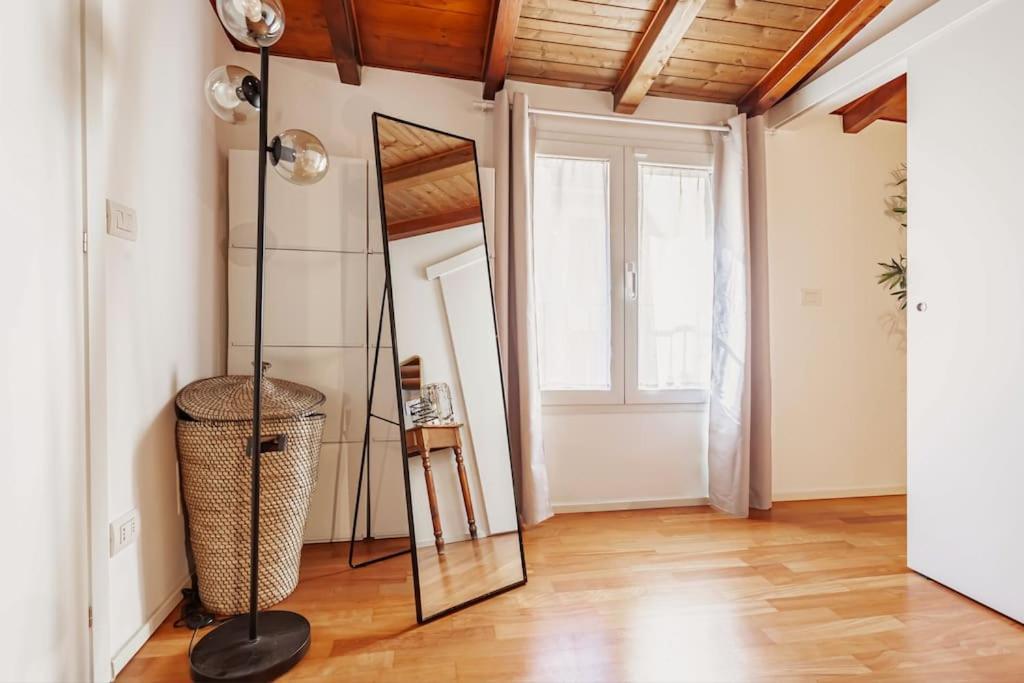 Апартаменты Elegante Loft Su 2 Piani A 5 Minuti Da San Siro Милан Экстерьер фото